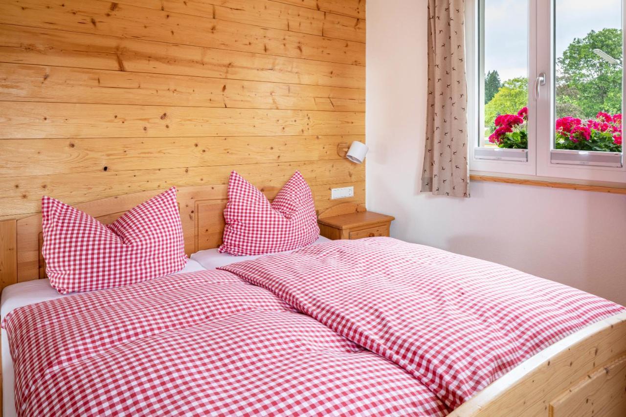 Gaestehaus Steiert Fewo Kuhbergblick レンツキルヒ エクステリア 写真